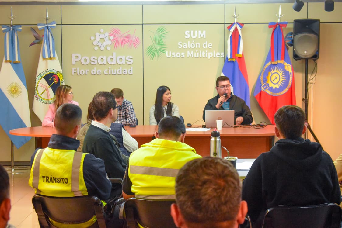 <p>Posadas avanza en la planificación y coordinación ante emergencias climáticas</p>